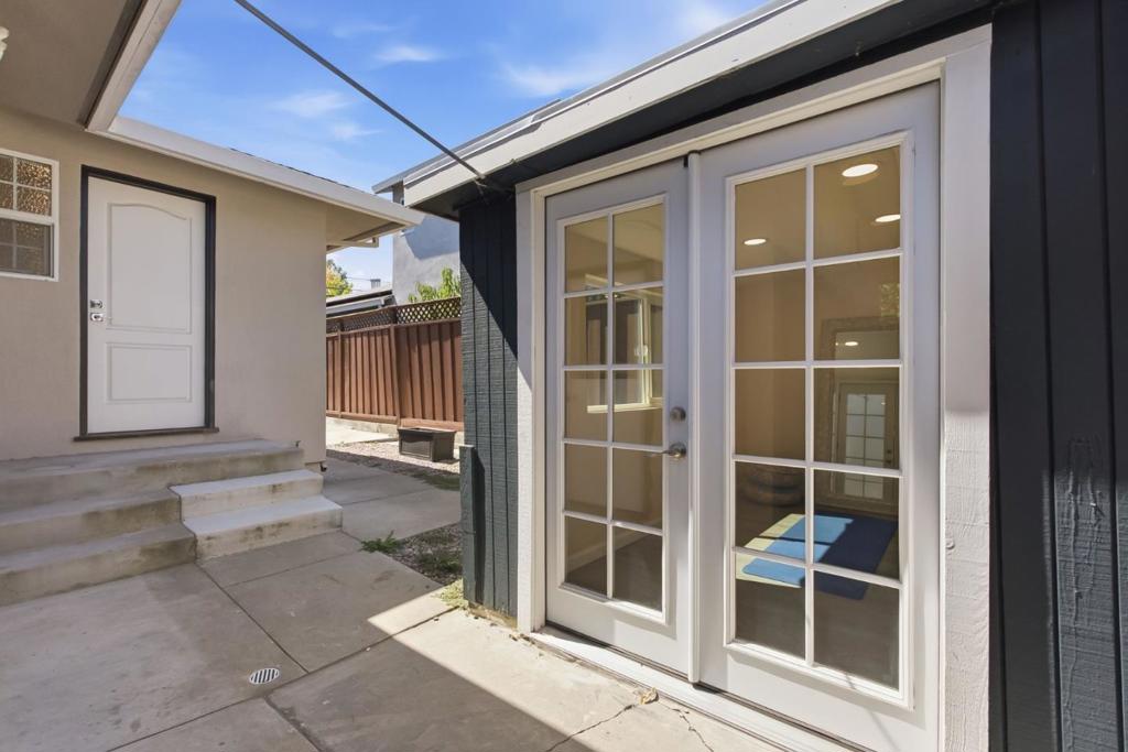 3146 Wessex Way Property Photo 25