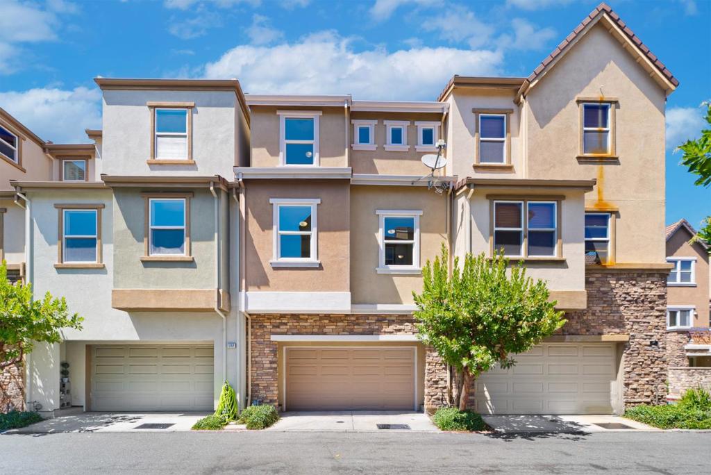 1259 Water Lily Way Property Photo 1