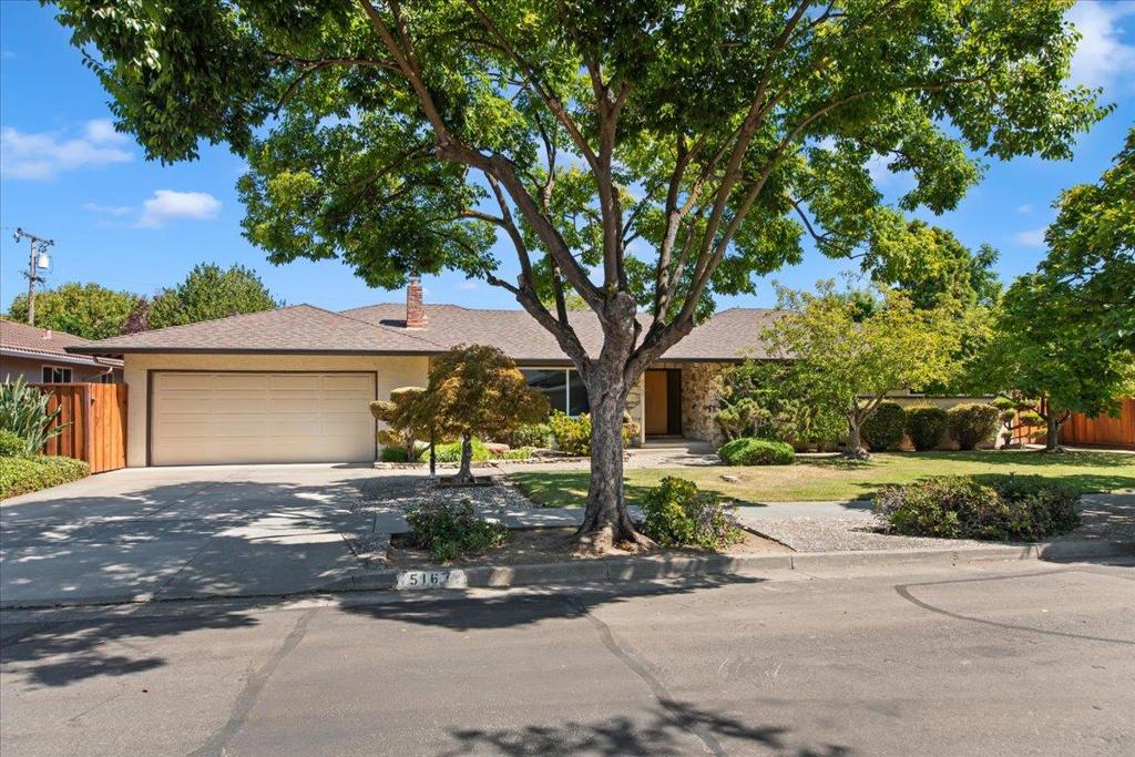 5167 Country Lane Property Photo 1