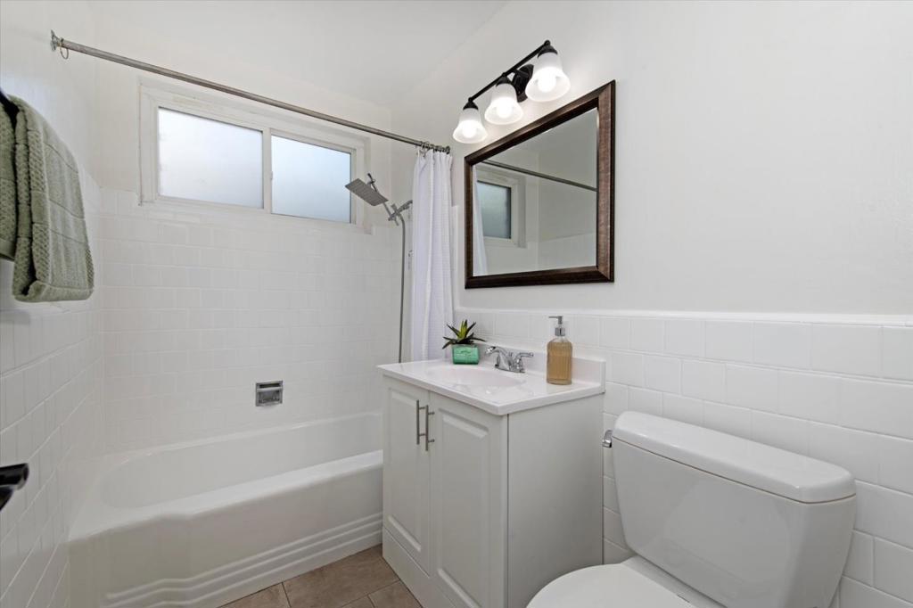 553 N Baywood Avenue Property Photo 17