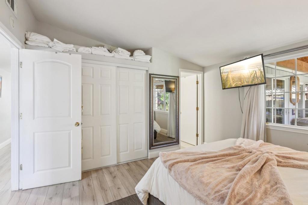 1370 Cathay Drive Property Photo 19