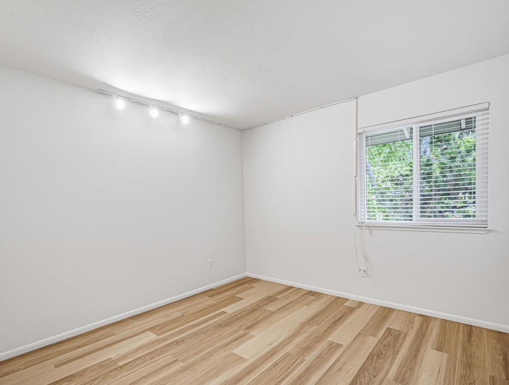 ML82059343 Property Photo 18