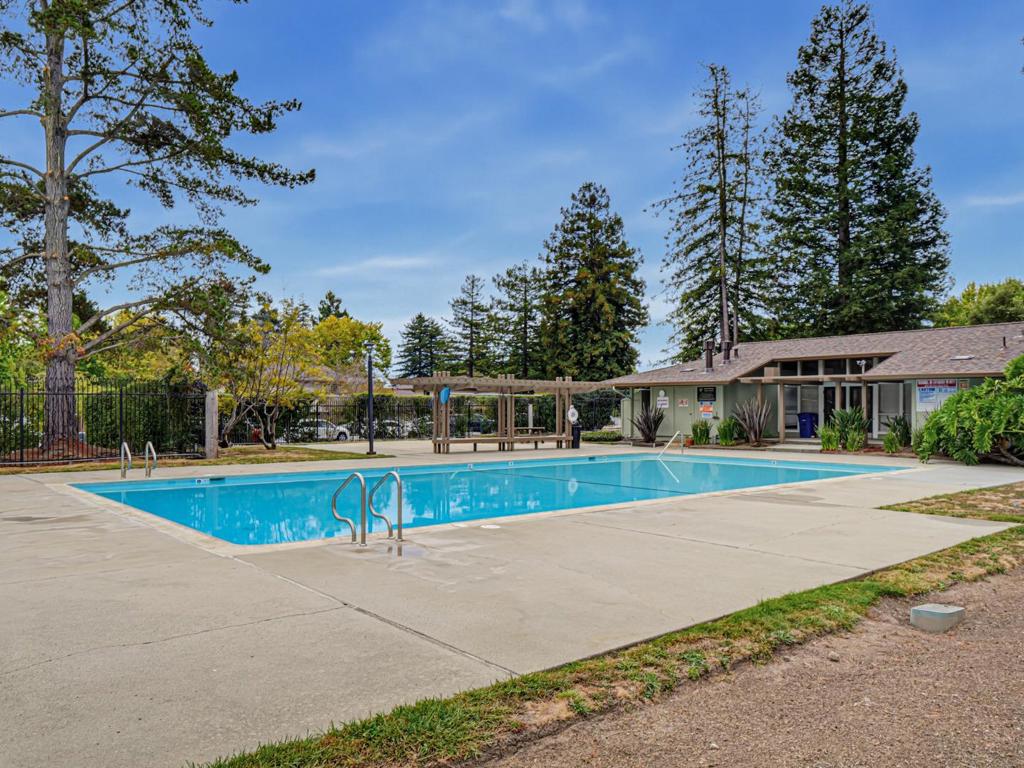 ML82059343 Property Photo 34
