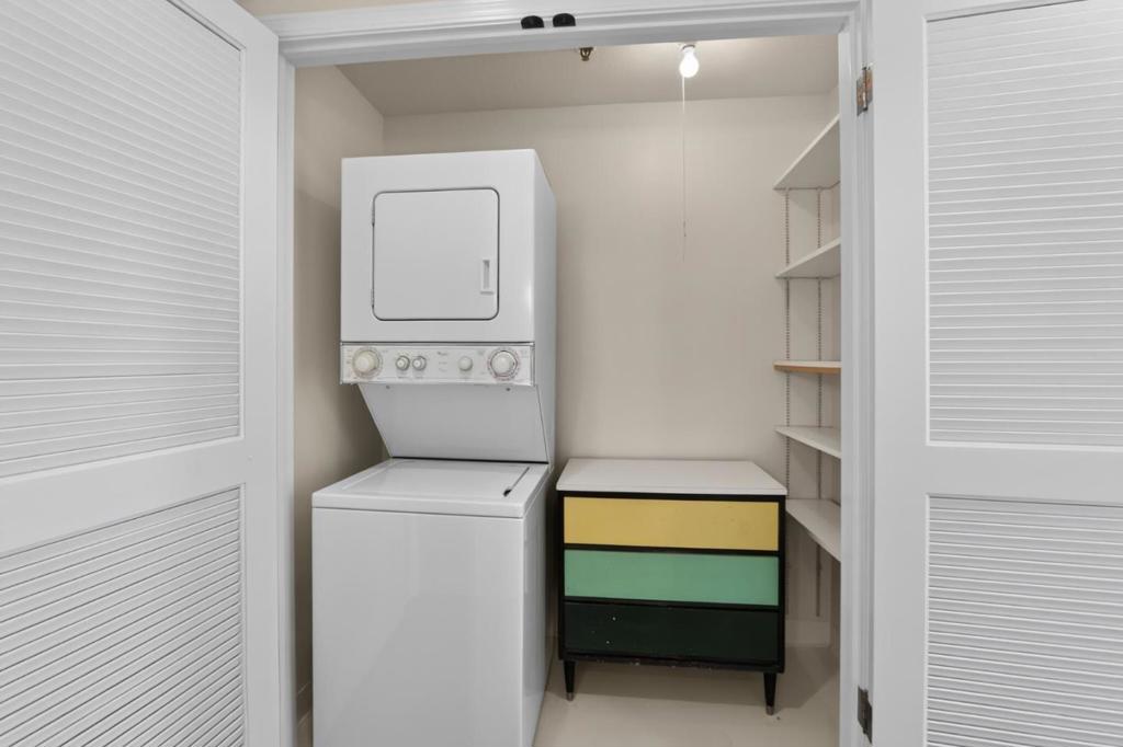 1 Baldwin Avenue 609 Property Photo 17