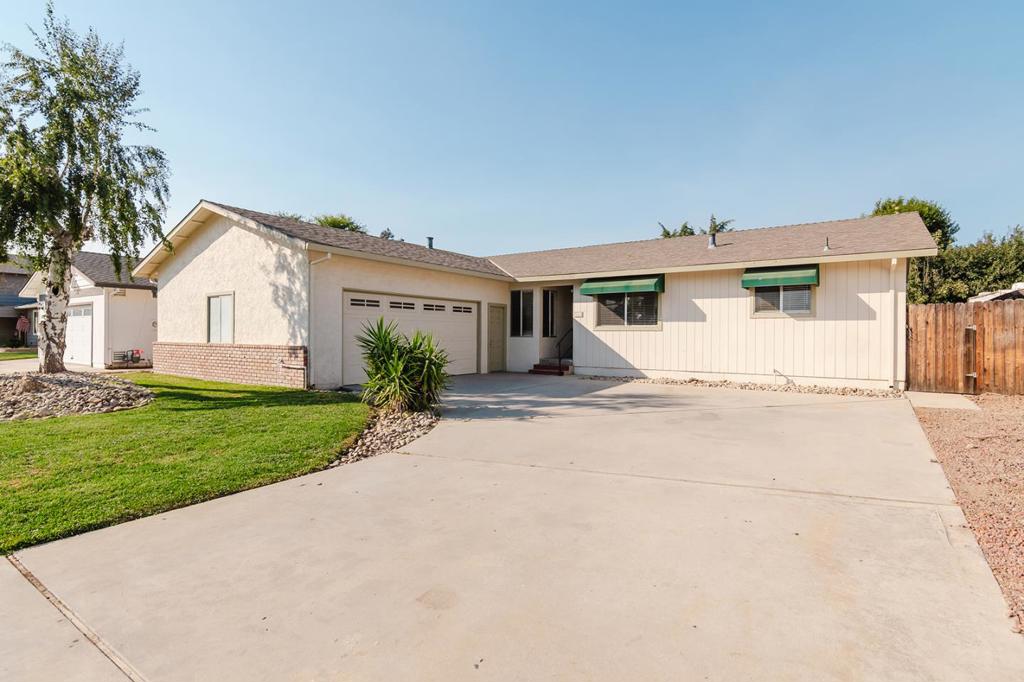 221 Rio Vista Drive Property Photo 1