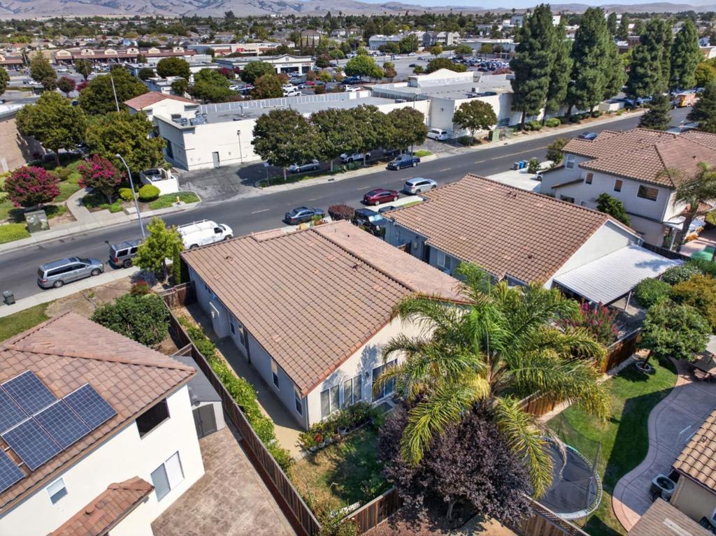 551 Hillock Drive Property Photo 47