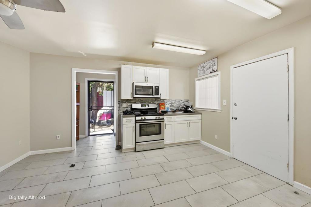 3050 Davis Street Property Photo 19