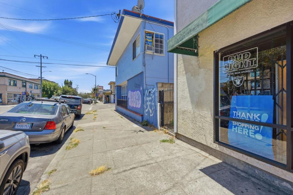 3050 Davis Street Property Photo 49