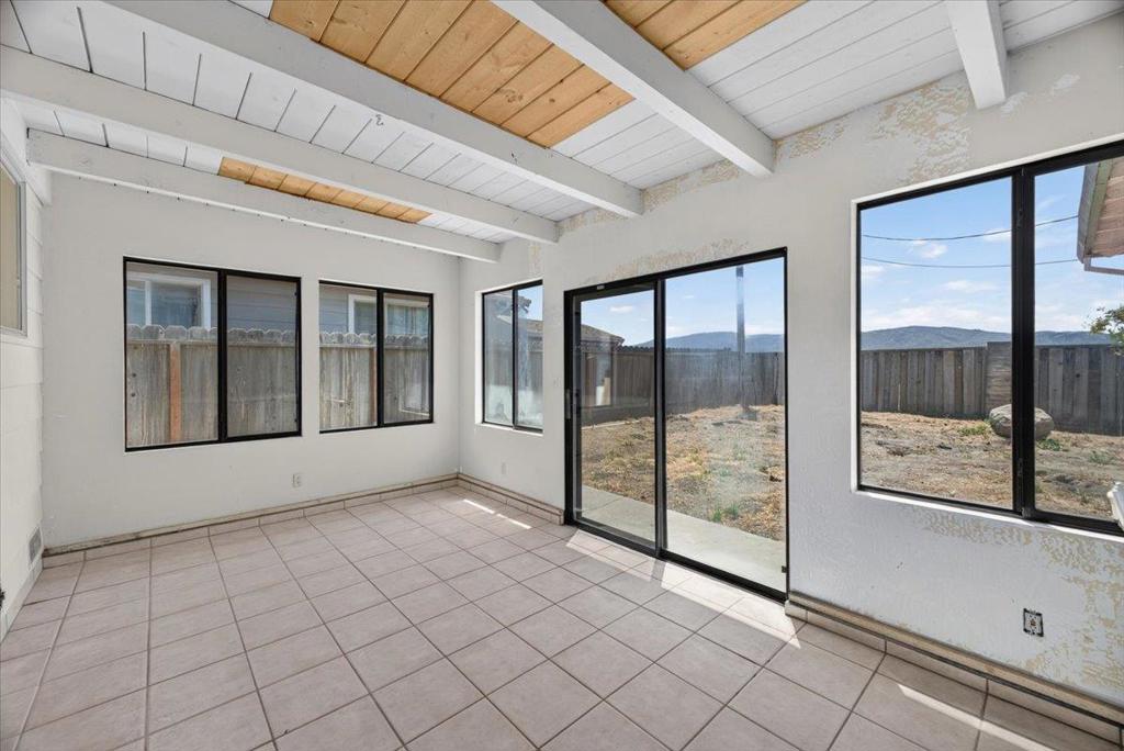 654 La Mesa Drive Property Photo 17
