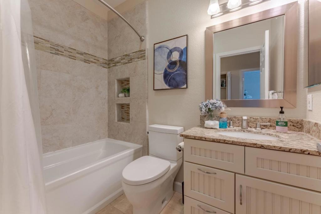 228 Everson Drive Property Photo 12