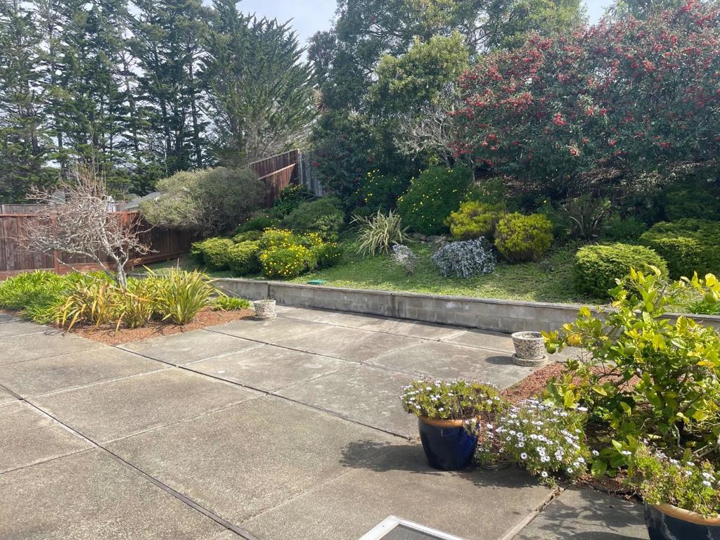 832 Oddstad Boulevard Property Photo 12