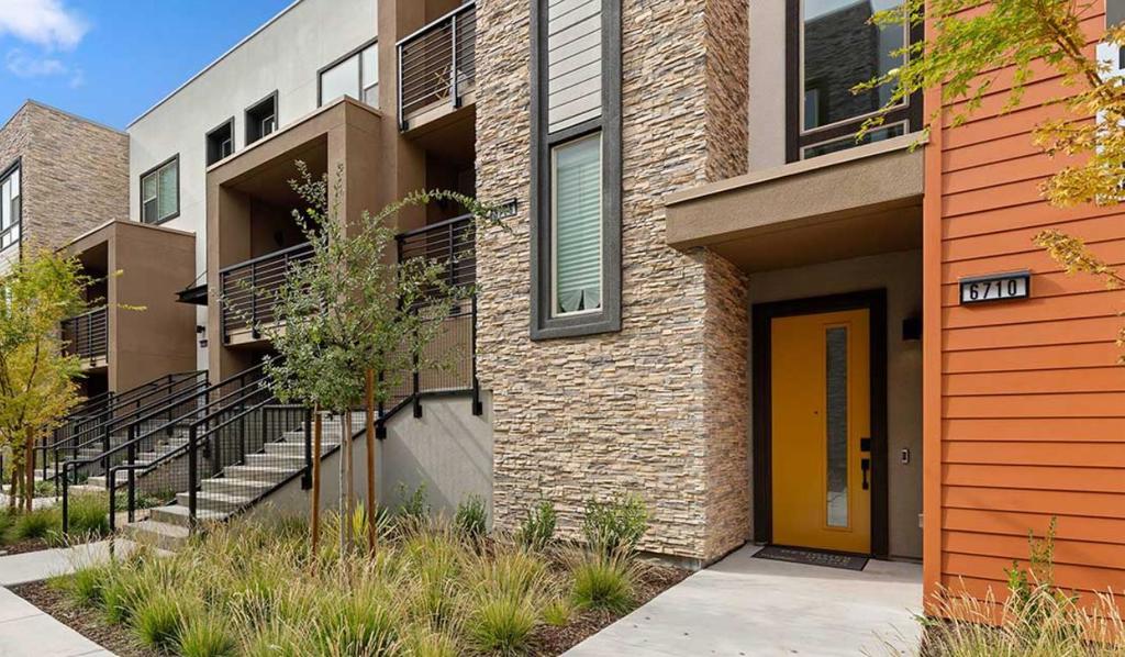 6710 Optimum Loop Property Photo 1