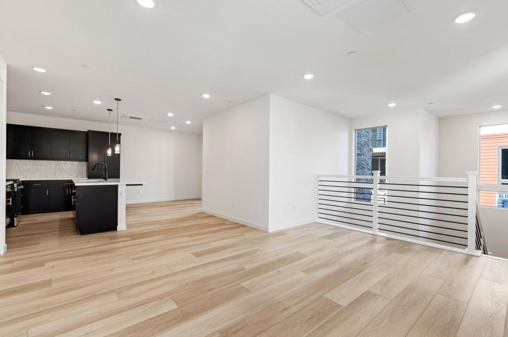 6710 Optimum Loop Property Photo 6