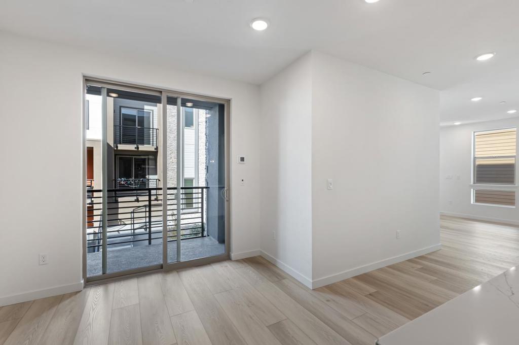 6710 Optimum Loop Property Photo 11