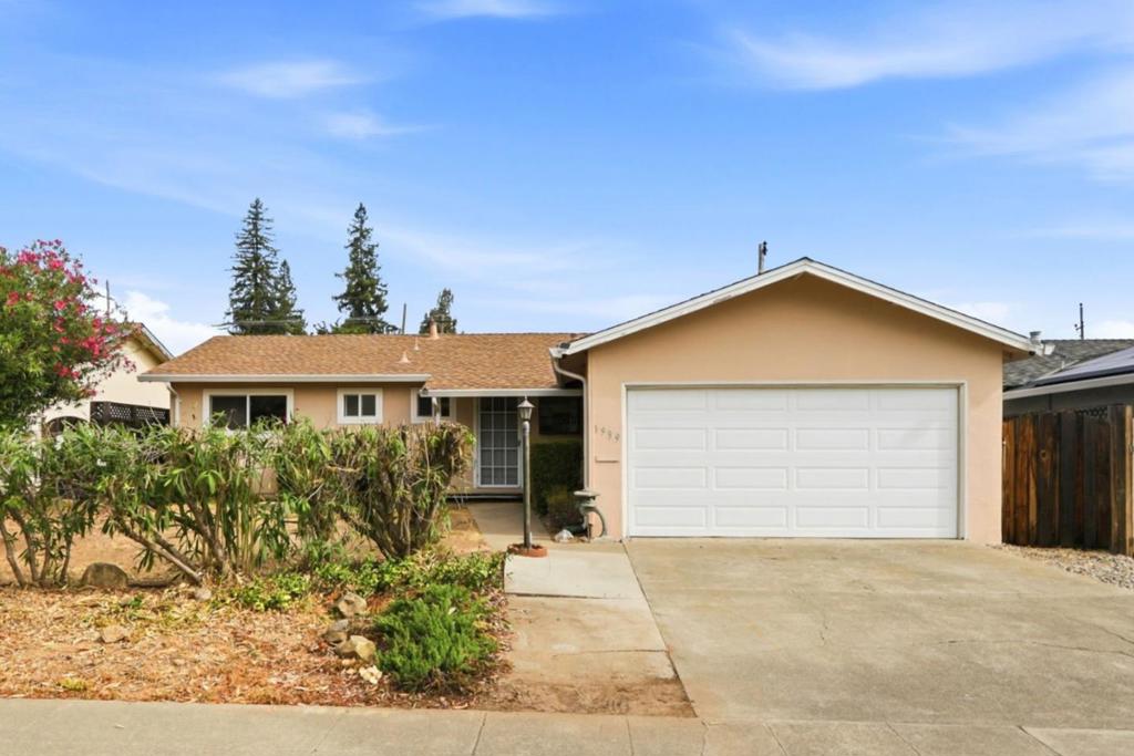 1939 Hershner Drive Property Photo 1