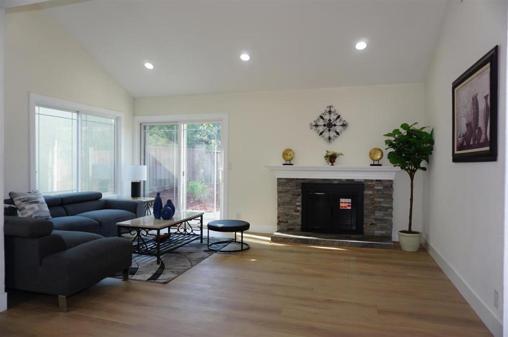 981 Taji Court Property Photo 9
