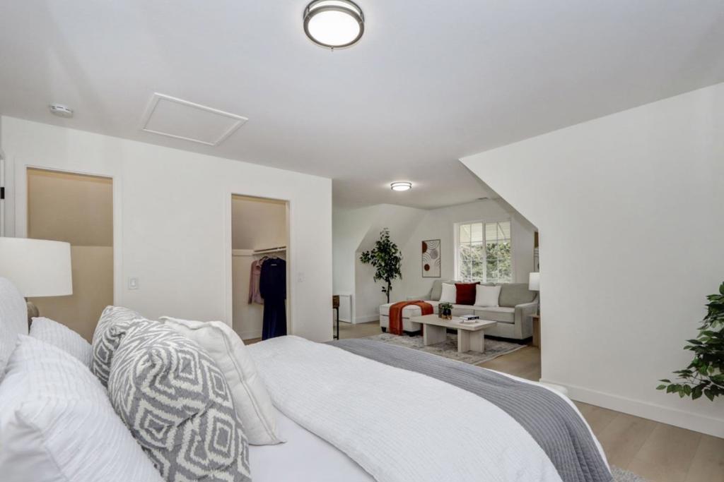 14655 Country Lane Property Photo 12