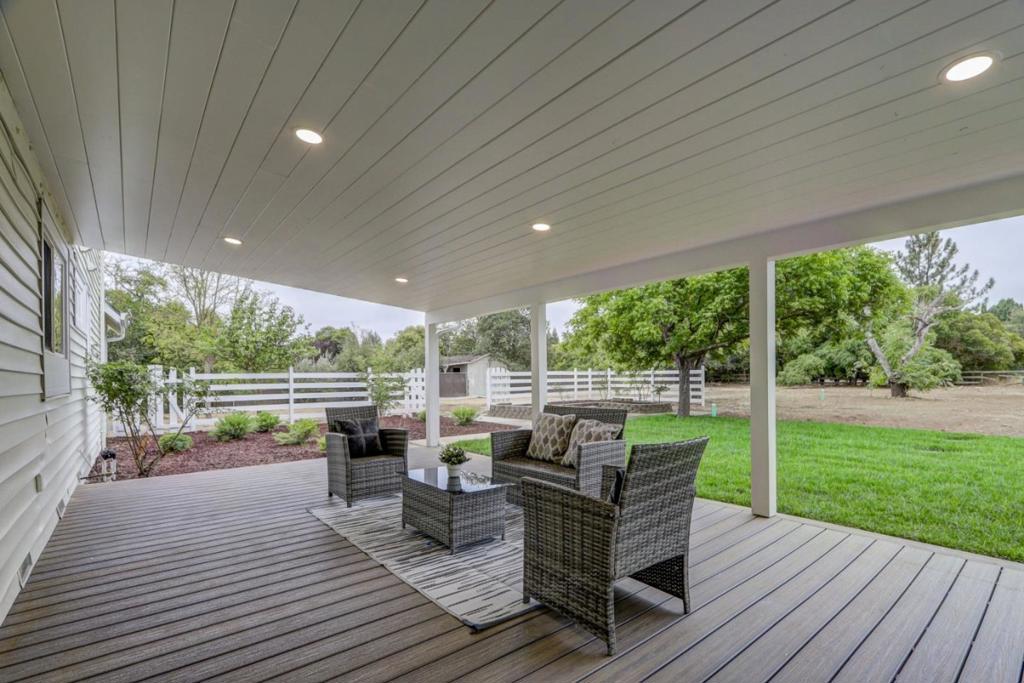 14655 Country Lane Property Photo 21