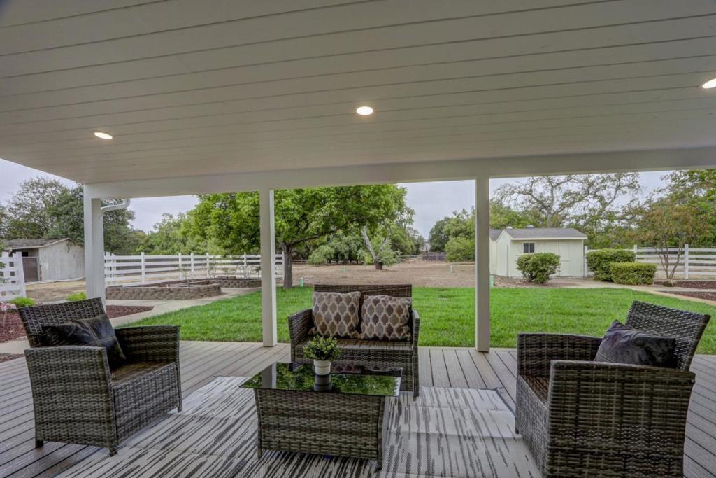 14655 Country Lane Property Photo 23