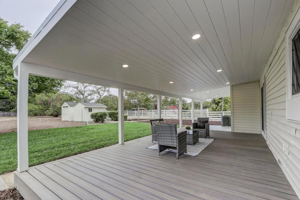 14655 Country Lane Property Photo 25