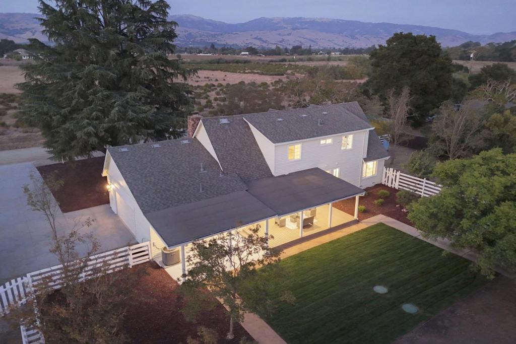 14655 Country Lane Property Photo 27