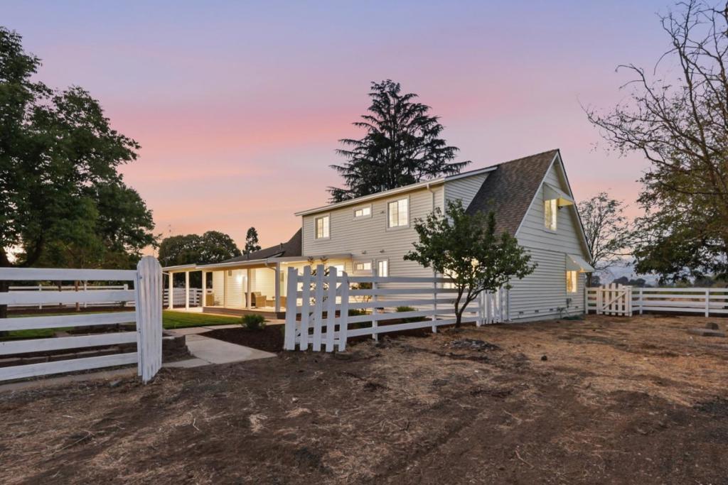 14655 Country Lane Property Photo 34