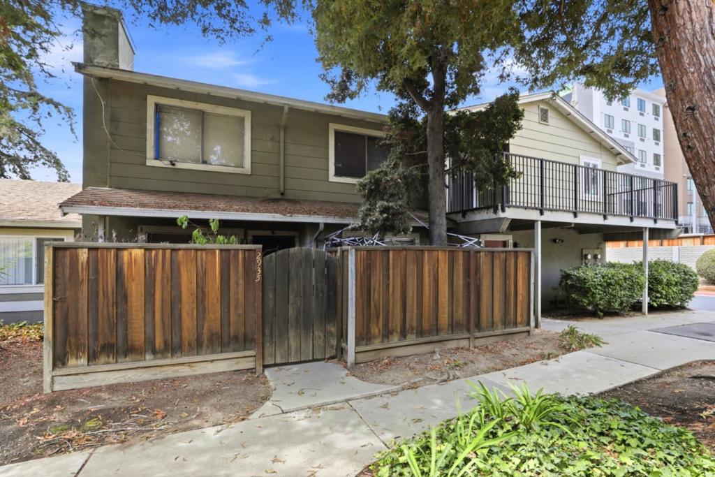 2937 Rose Avenue Property Photo 1