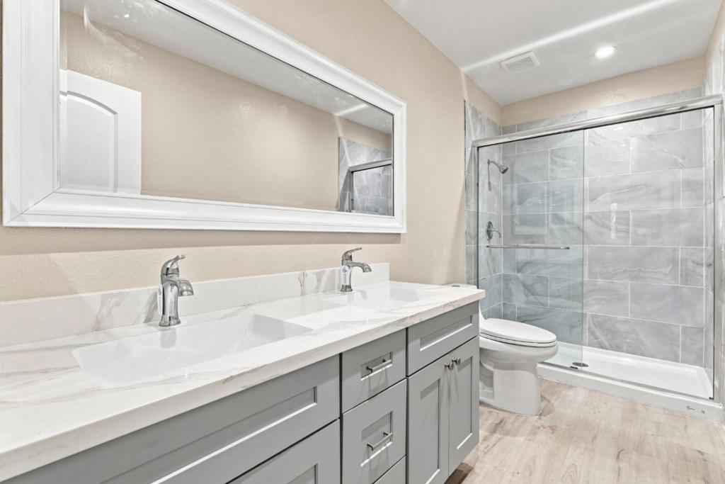 2937 Rose Avenue Property Photo 14