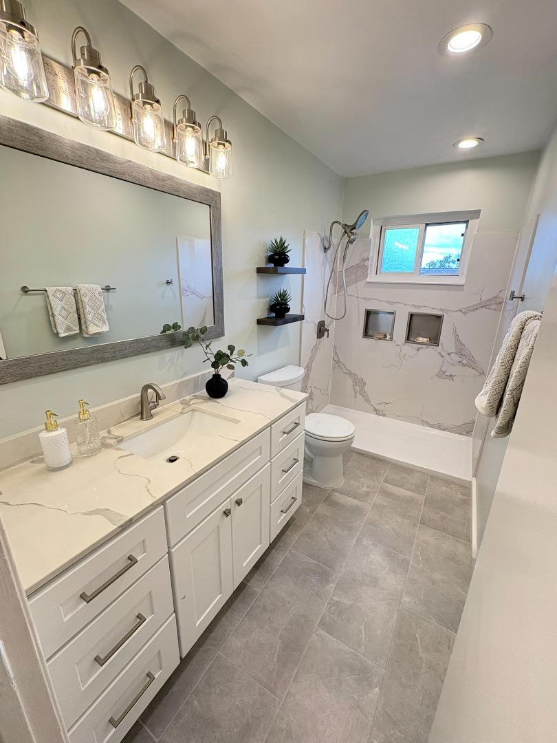 2803 Ivywood Court Property Photo 10