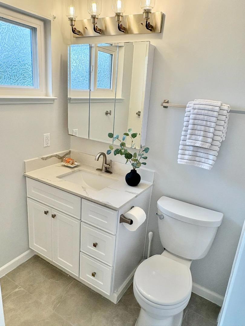 2803 Ivywood Court Property Photo 12