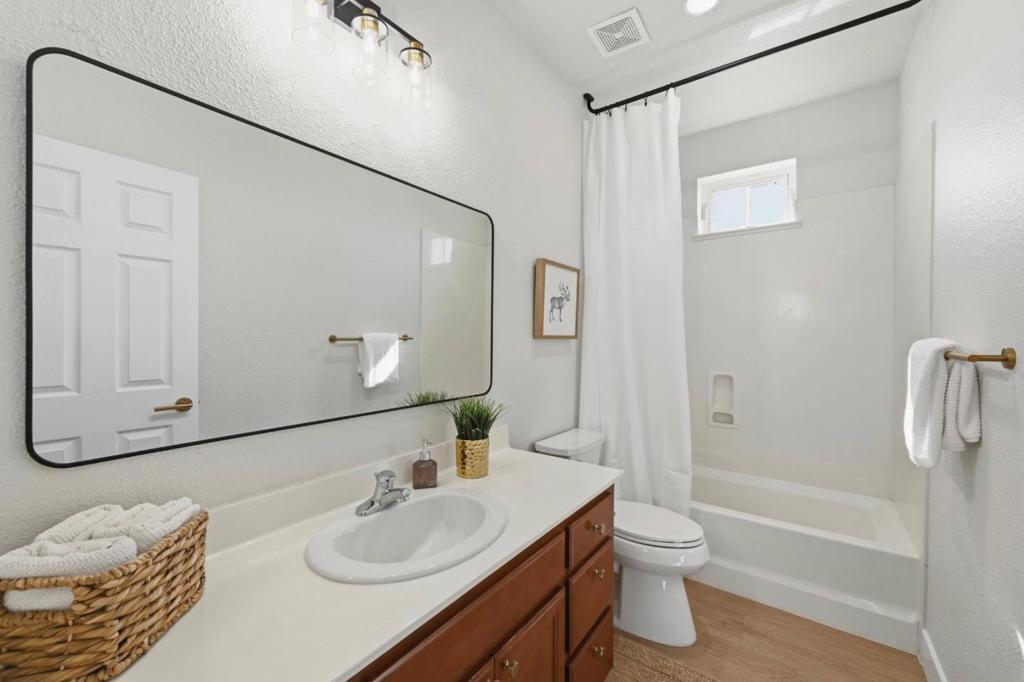 2703 Marcel Lane Property Photo 29