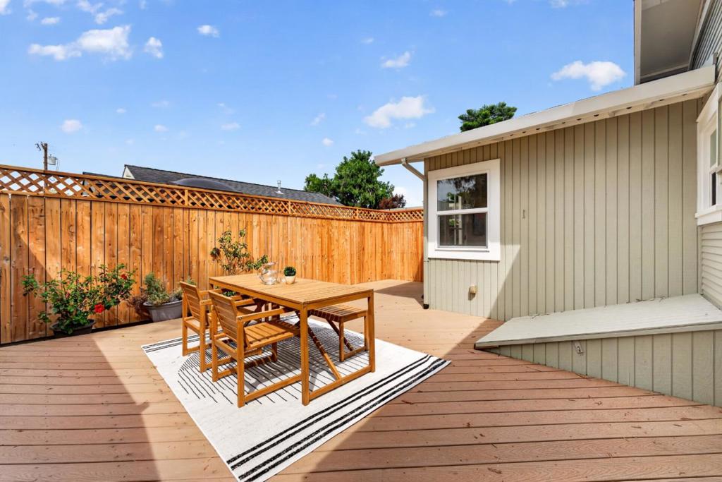 465 Rutland Avenue Property Photo 31