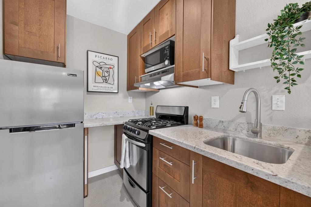 465 Rutland Avenue Property Photo 47