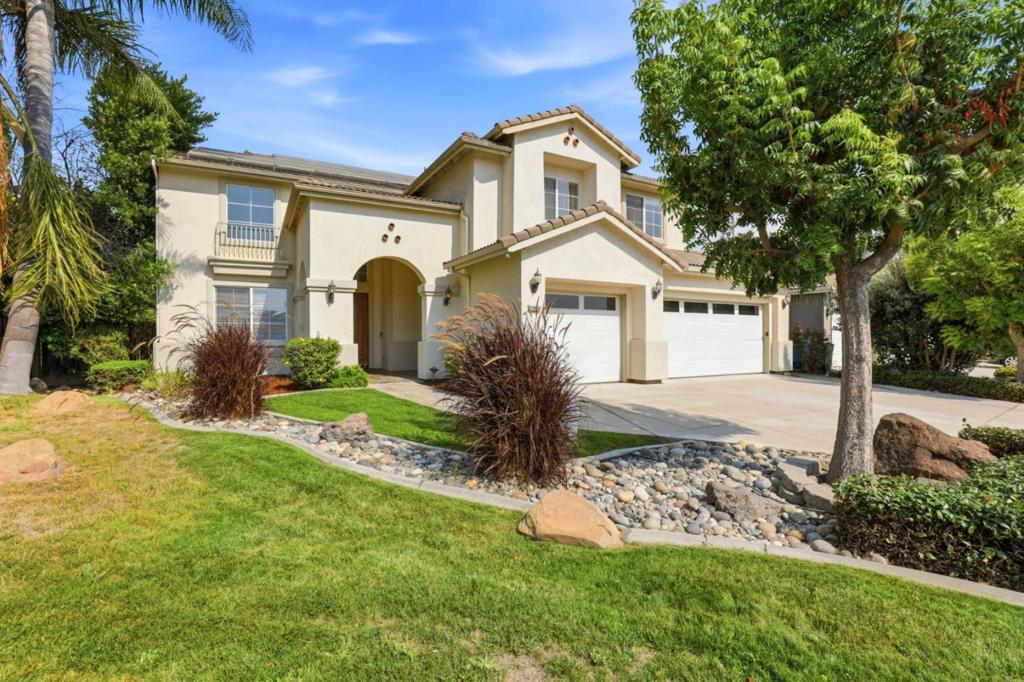1995 Serene Drive Property Photo 3
