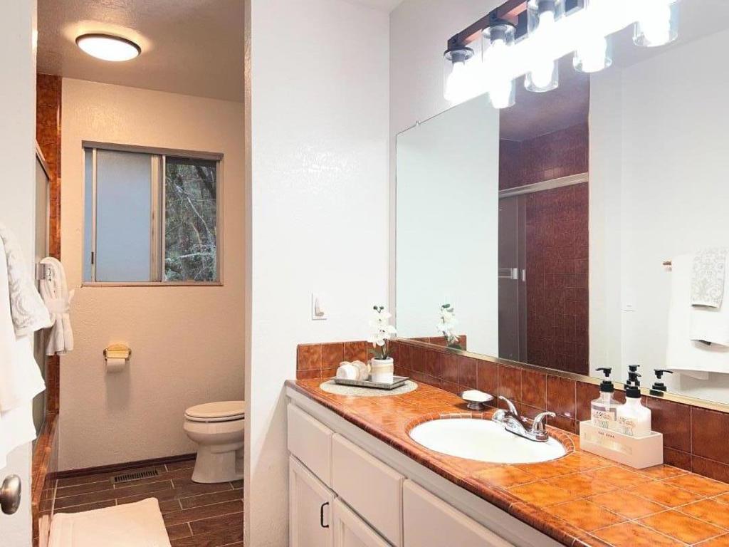 109 Crows Nest Drive Property Photo 24