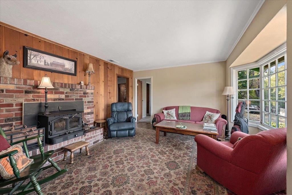 21400 Bertram Road Property Photo 4