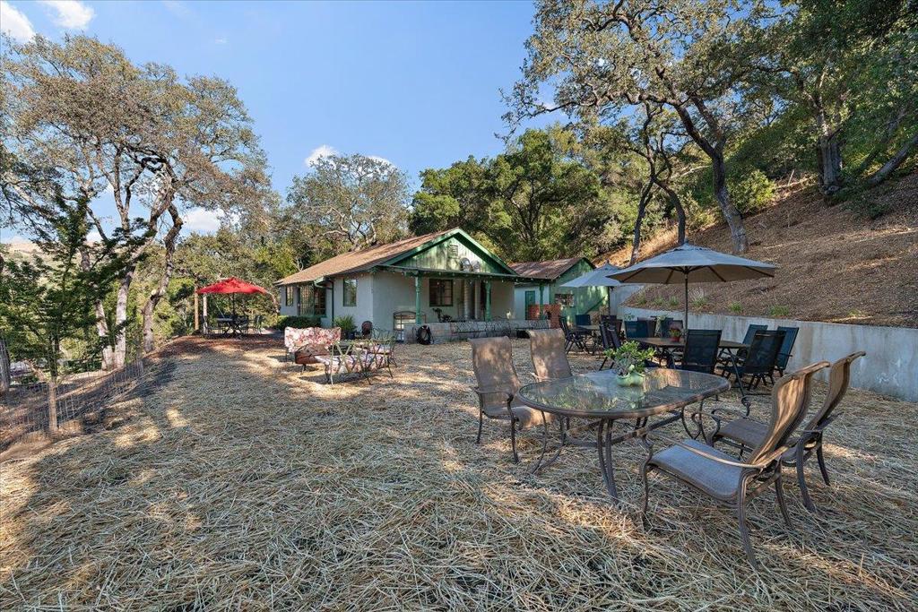 21400 Bertram Road Property Photo 14