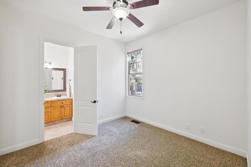 740 California Avenue Property Photo 27