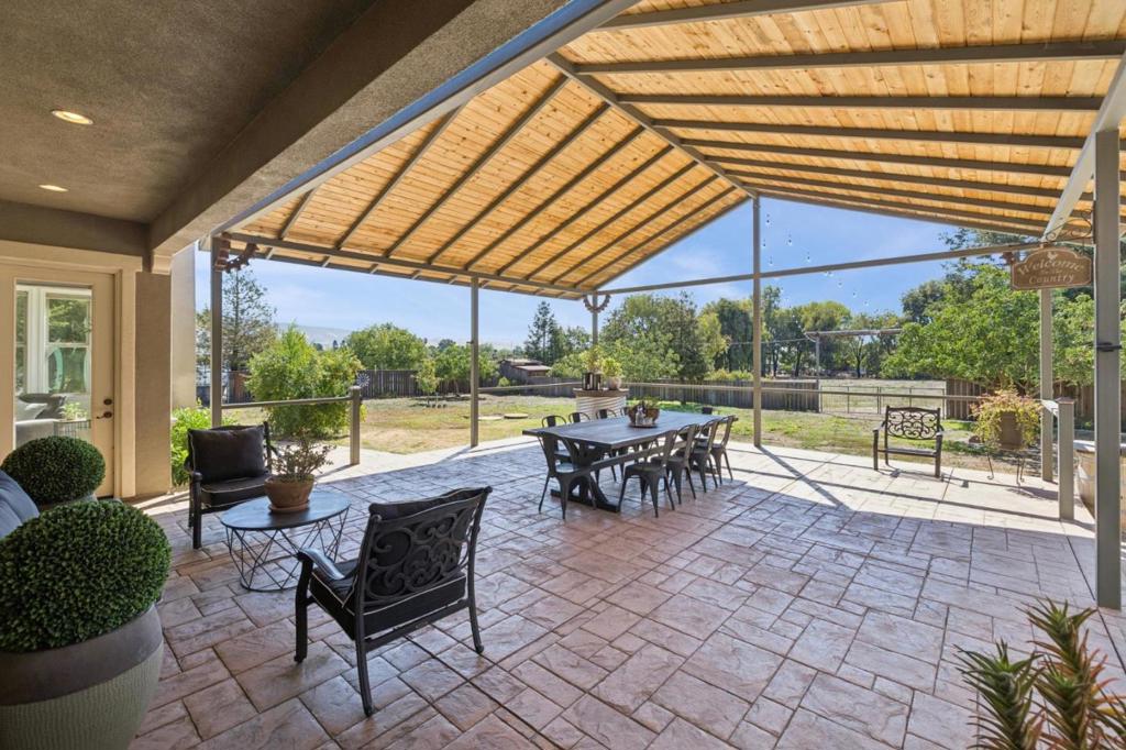 740 California Avenue Property Photo 38