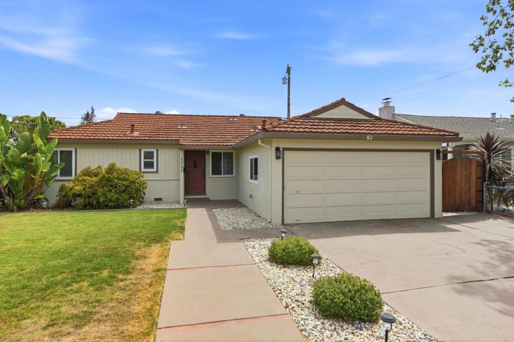 1753 Laine Avenue Property Photo 1