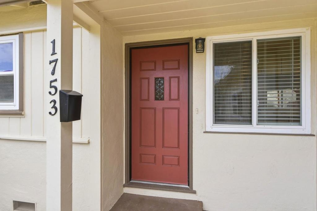 1753 Laine Avenue Property Photo 3