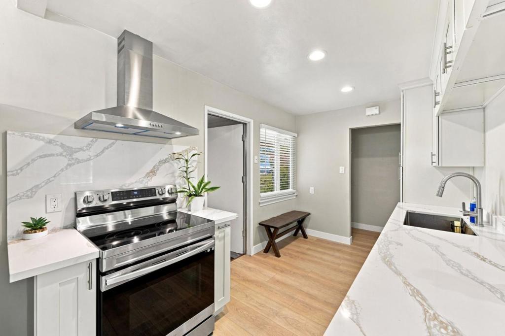 1753 Laine Avenue Property Photo 11