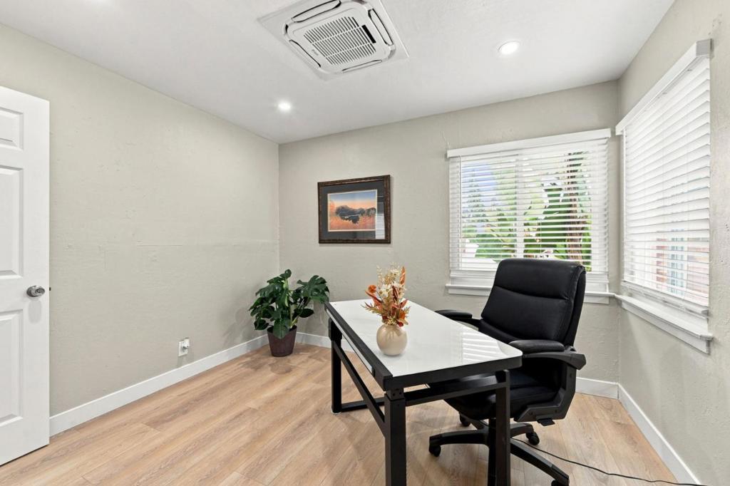 1753 Laine Avenue Property Photo 18