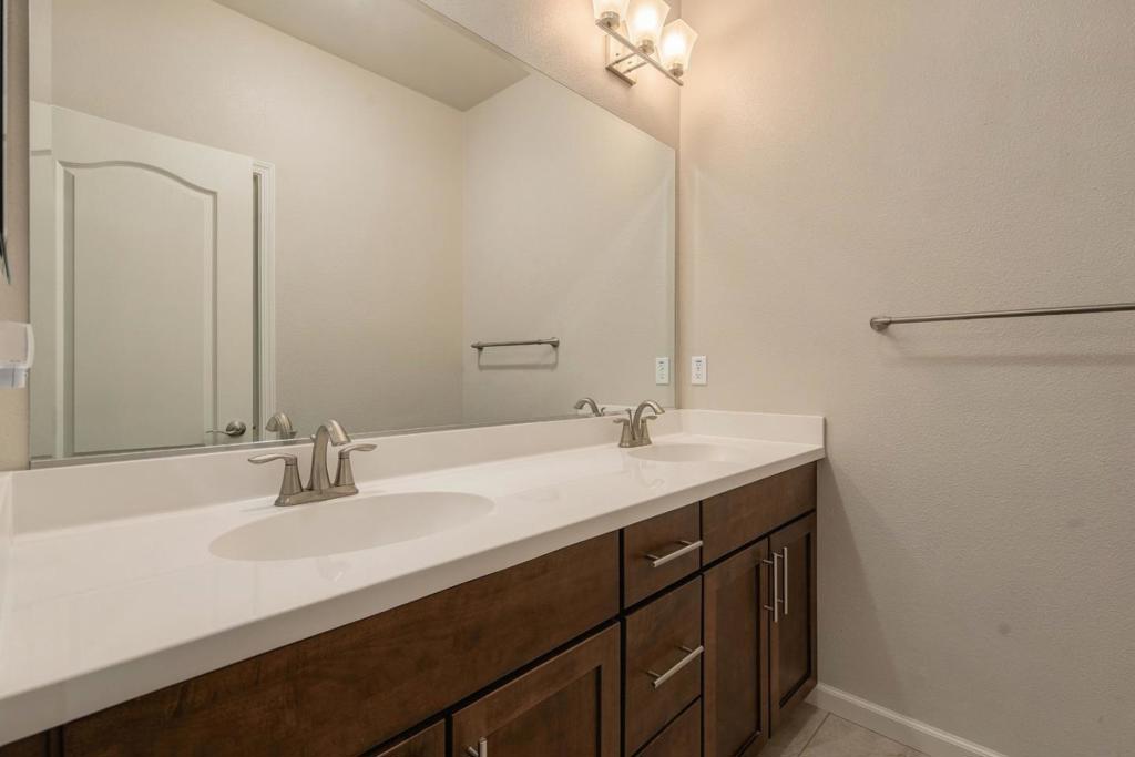 1225 Steinbeck Drive Property Photo 20