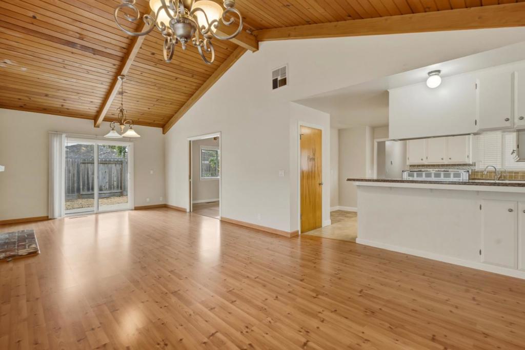 924 San Vincente Avenue Property Photo 14