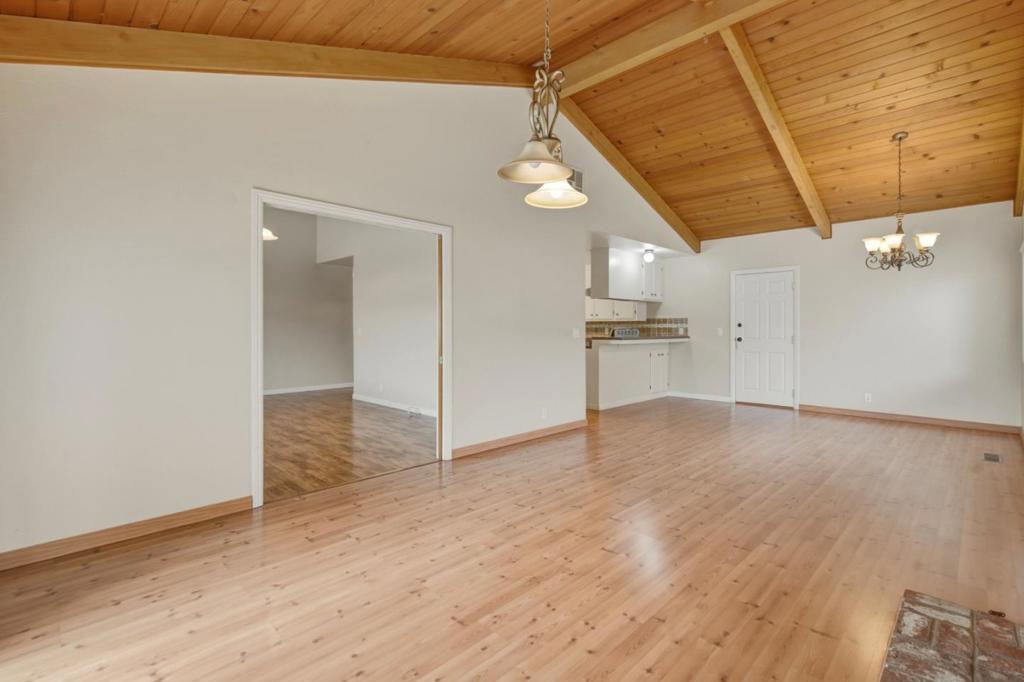 924 San Vincente Avenue Property Photo 15
