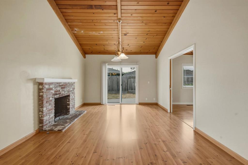 924 San Vincente Avenue Property Photo 18
