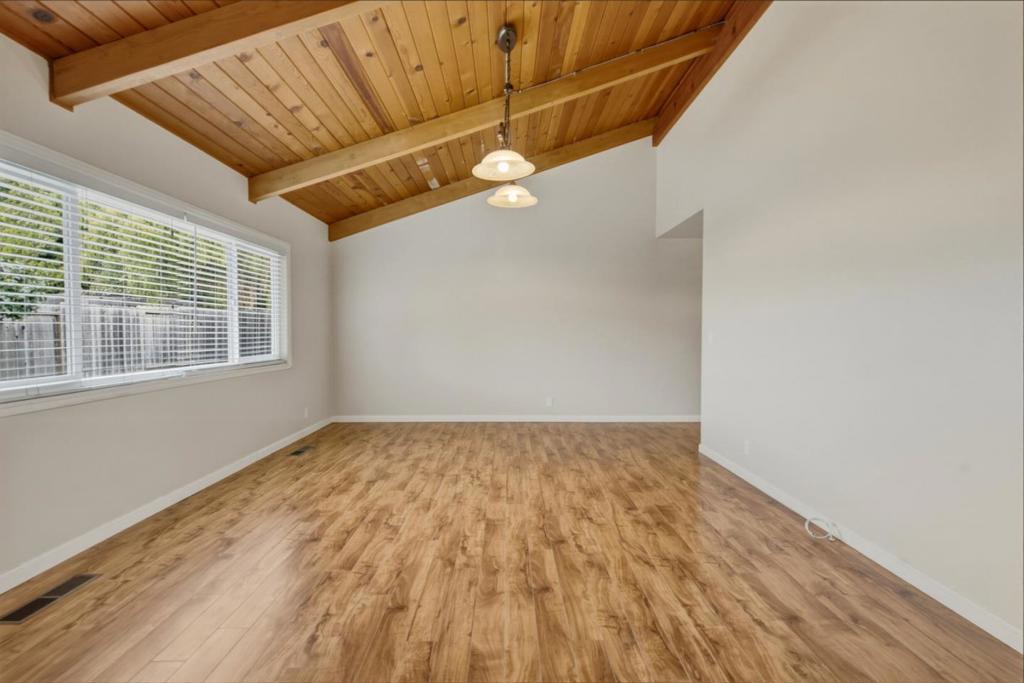 924 San Vincente Avenue Property Photo 21