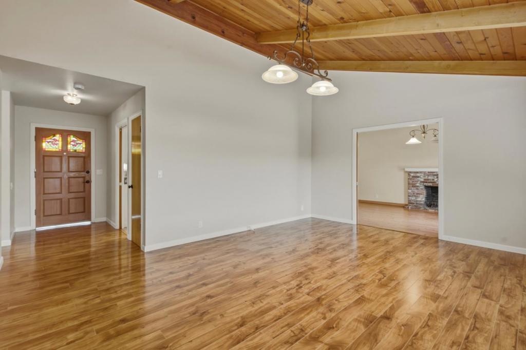 924 San Vincente Avenue Property Photo 22
