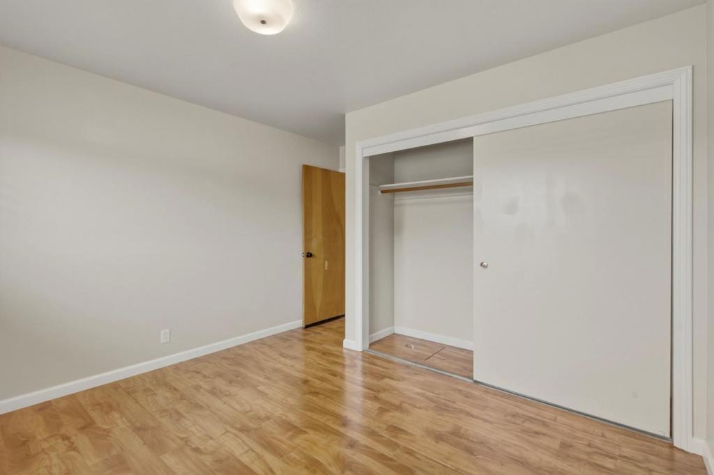 924 San Vincente Avenue Property Photo 31